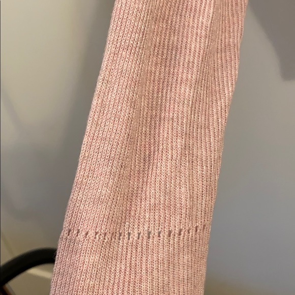 Light pink sweater - Picture 5 of 5